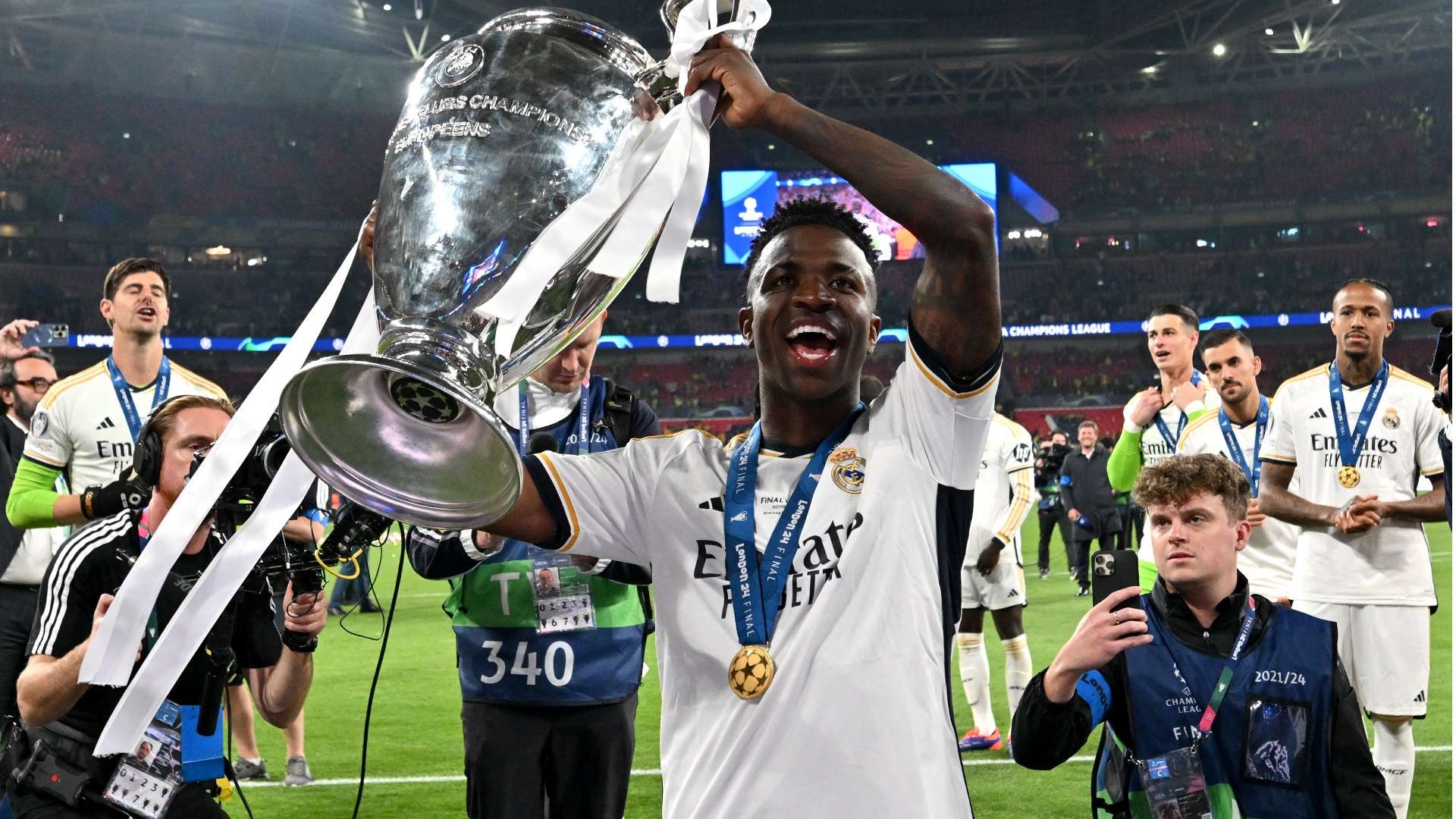 并着手进行 并着手进行